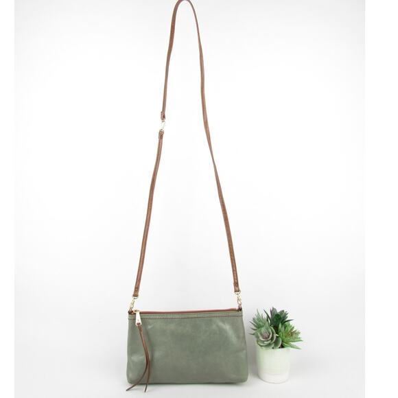 HOBO Darcy Convertible Crossbody Bag - Picture 9 of 9